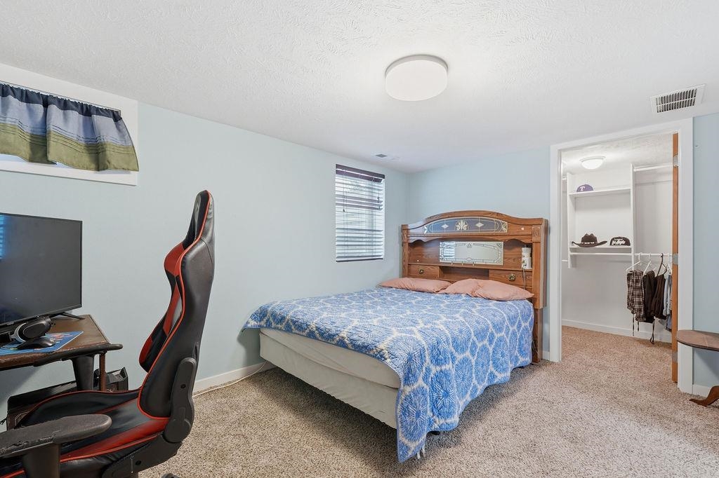 517 East Hoffman Avenue Spokane, WA 99207 - Photo 19 of 28