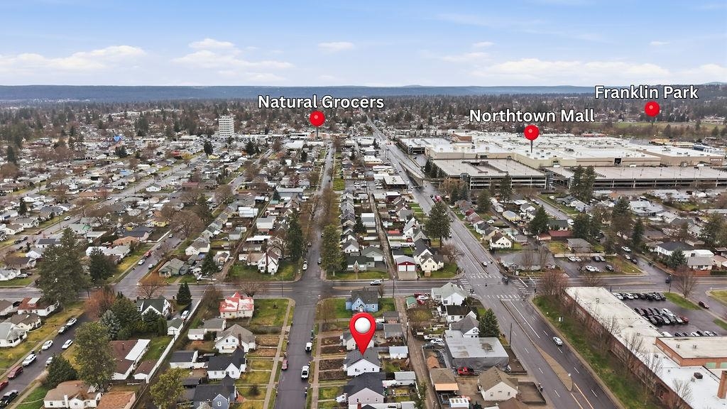 517 East Hoffman Avenue Spokane, WA 99207 - Photo 2 of 28