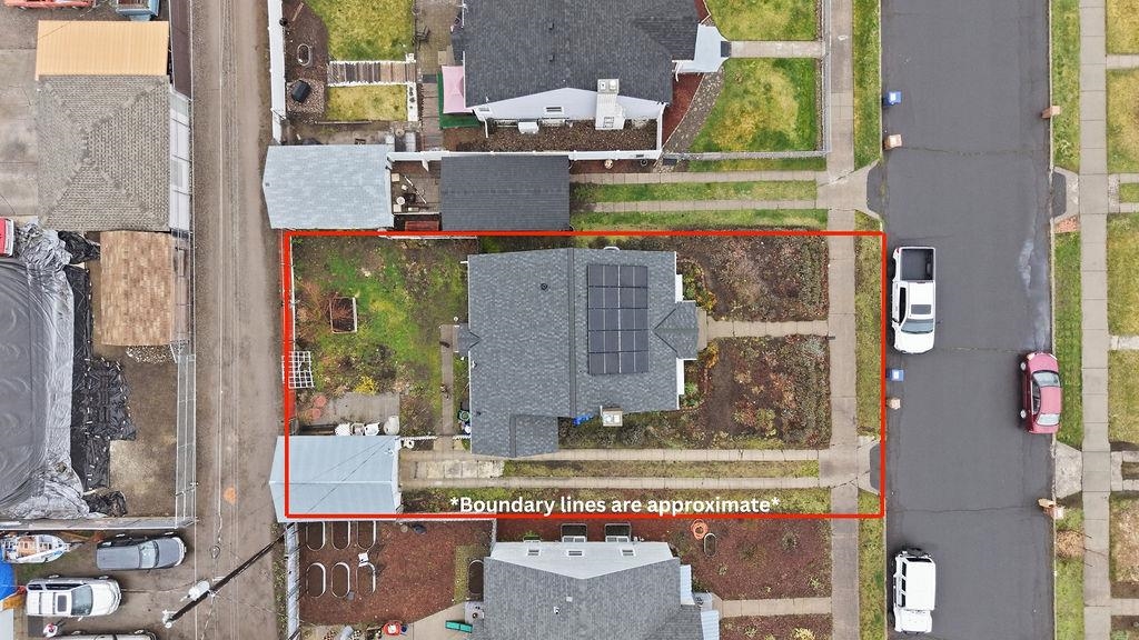 517 East Hoffman Avenue Spokane, WA 99207 - Photo 3 of 28