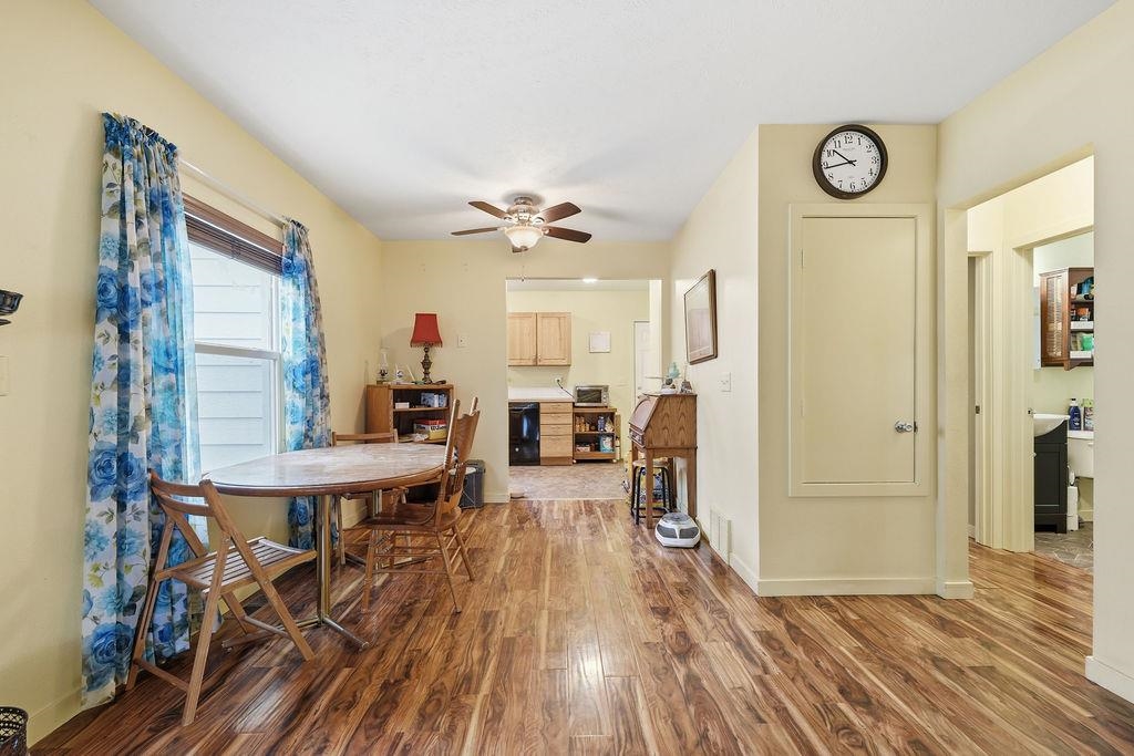 517 East Hoffman Avenue Spokane, WA 99207 - Photo 8 of 28