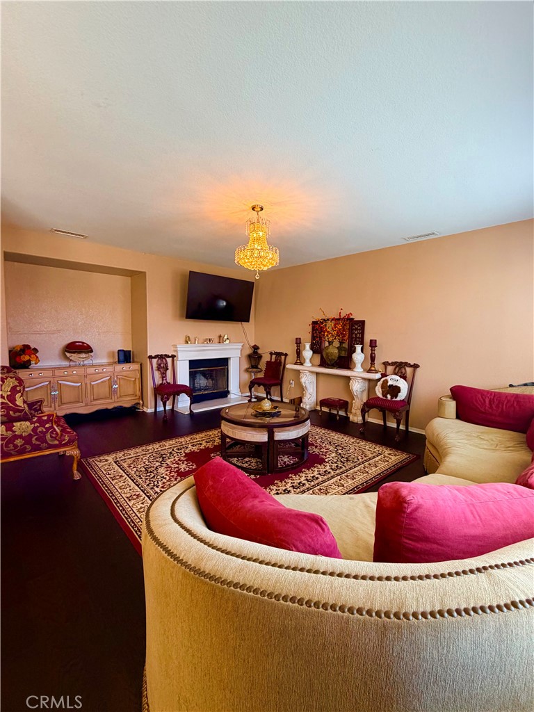 43815 Encanto Way Lancaster, CA 93536 - Photo 3 of 36