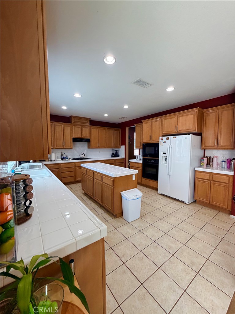 43815 Encanto Way Lancaster, CA 93536 - Photo 6 of 36