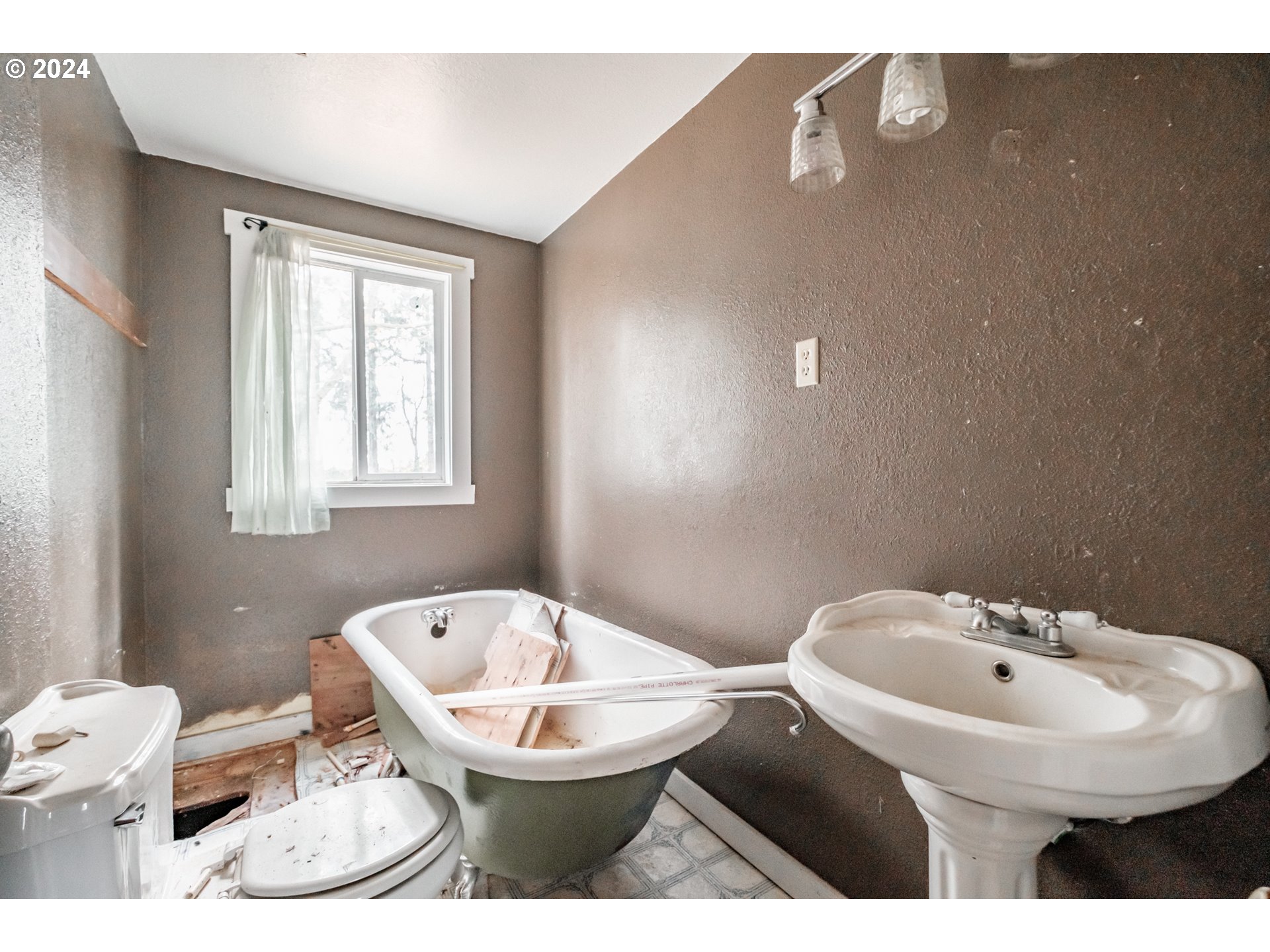 15005 Southeast Wallace Road Dayton, OR 97114 - Photo 32 of 43 Gallery Image 32