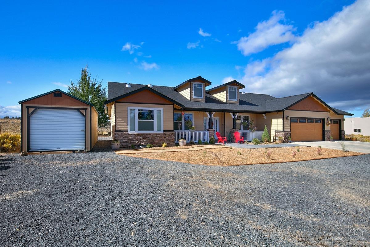 60365 Sun Ridge Bend, OR 97702 - Photo 1 of 25 Primary Photo