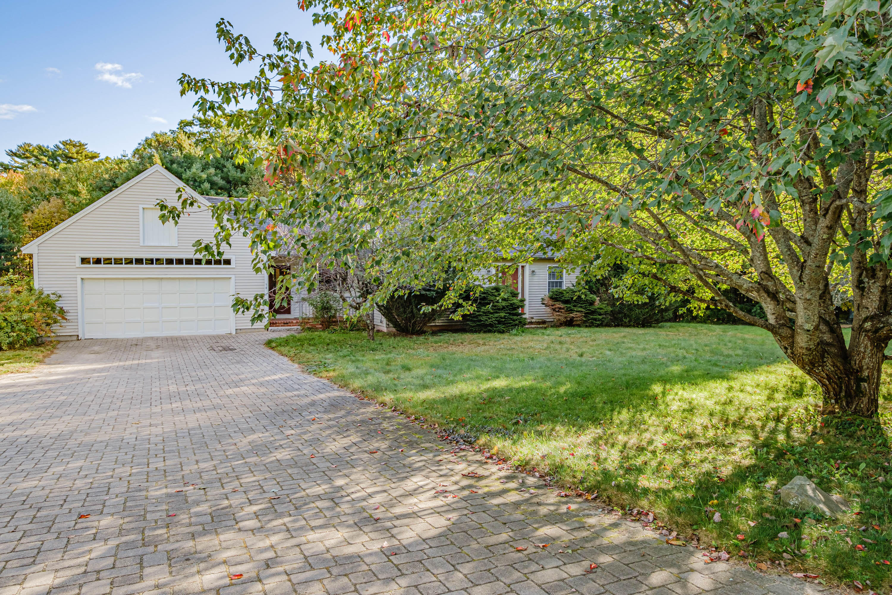 54 Oak Ridge Drive Standish, ME 04084 - Photo 4 of 61 20231013gp-60003