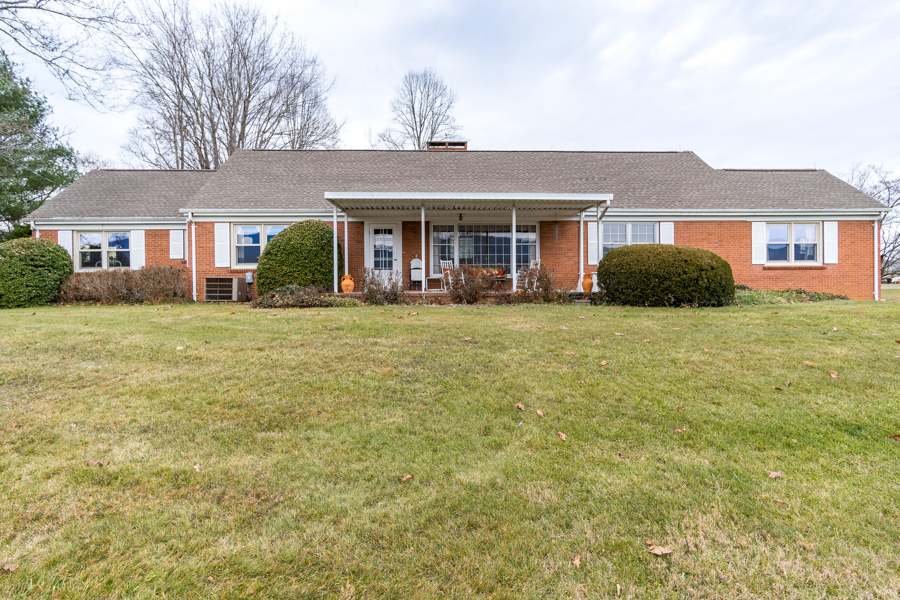 335 Green Road Bristol, TN 37620 - Photo 26 of 45 exterior-9