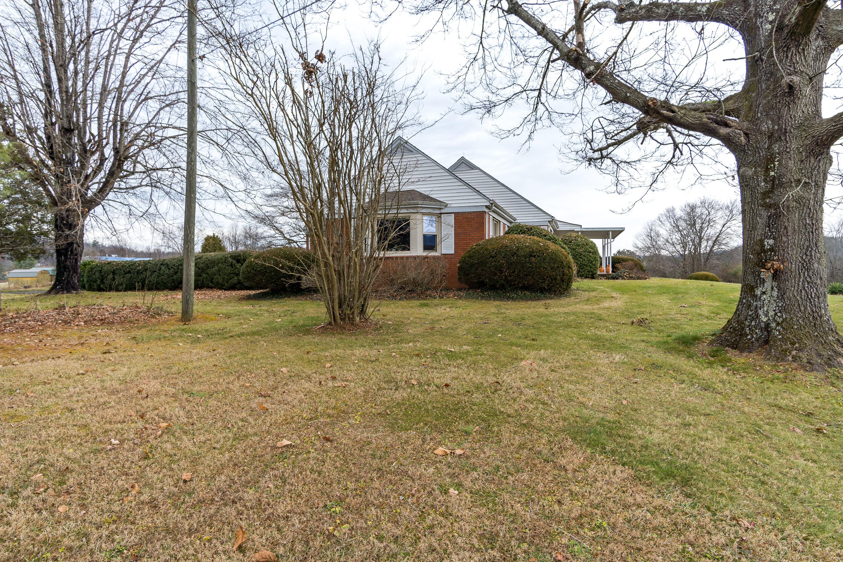 335 Green Road Bristol, TN 37620 - Photo 30 of 45 exterior-16