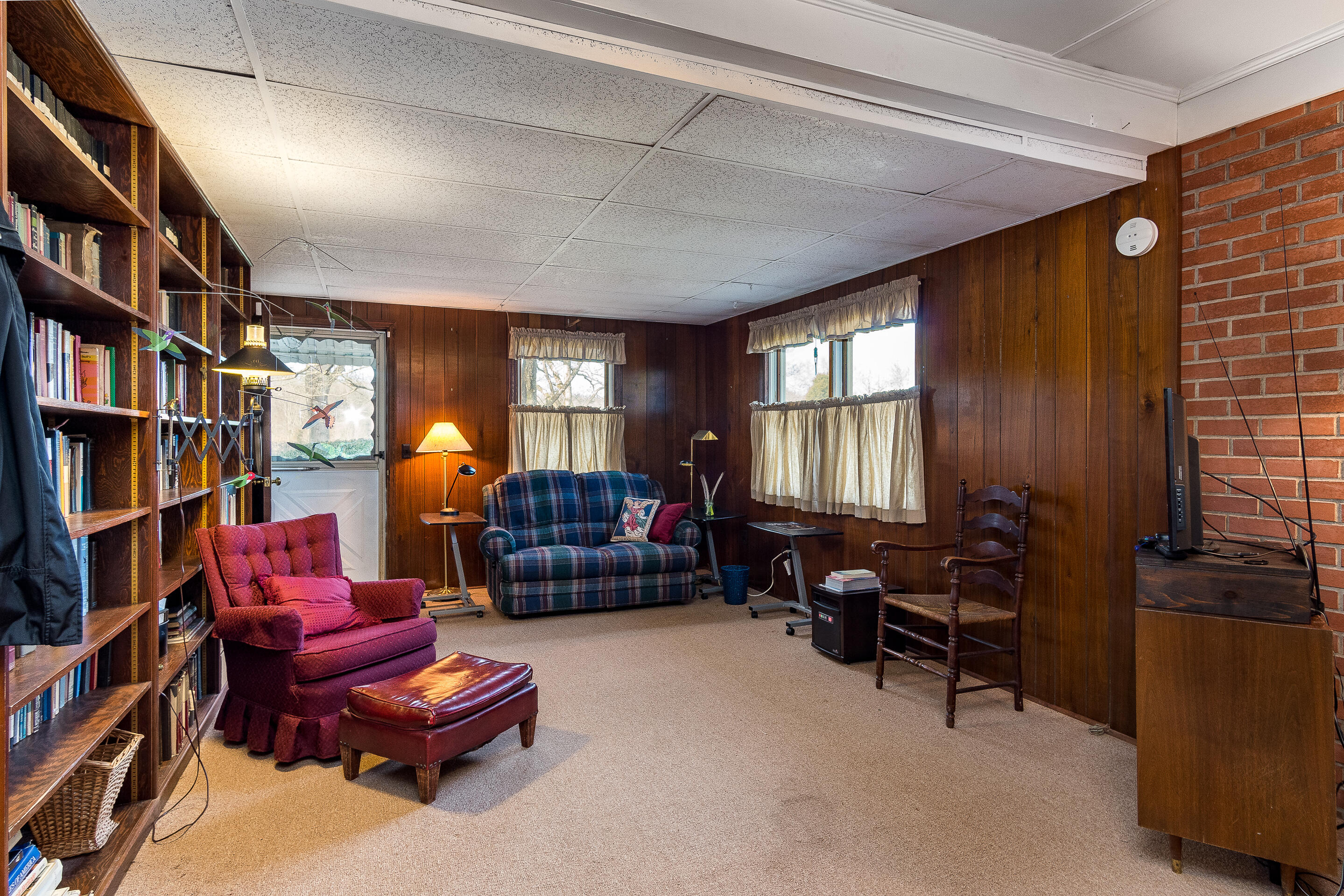 335 Green Road Bristol, TN 37620 - Photo 36 of 45 interior-19
