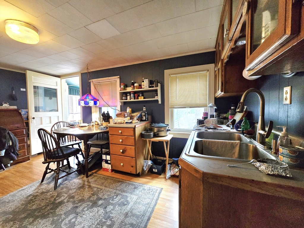 46 1/2 Old Sturbridge Road Southbridge, MA 01550 - Photo 11 of 42