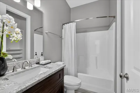 $995,000 | 17001 Falstone Mill Court, Wildwood, MO 63040