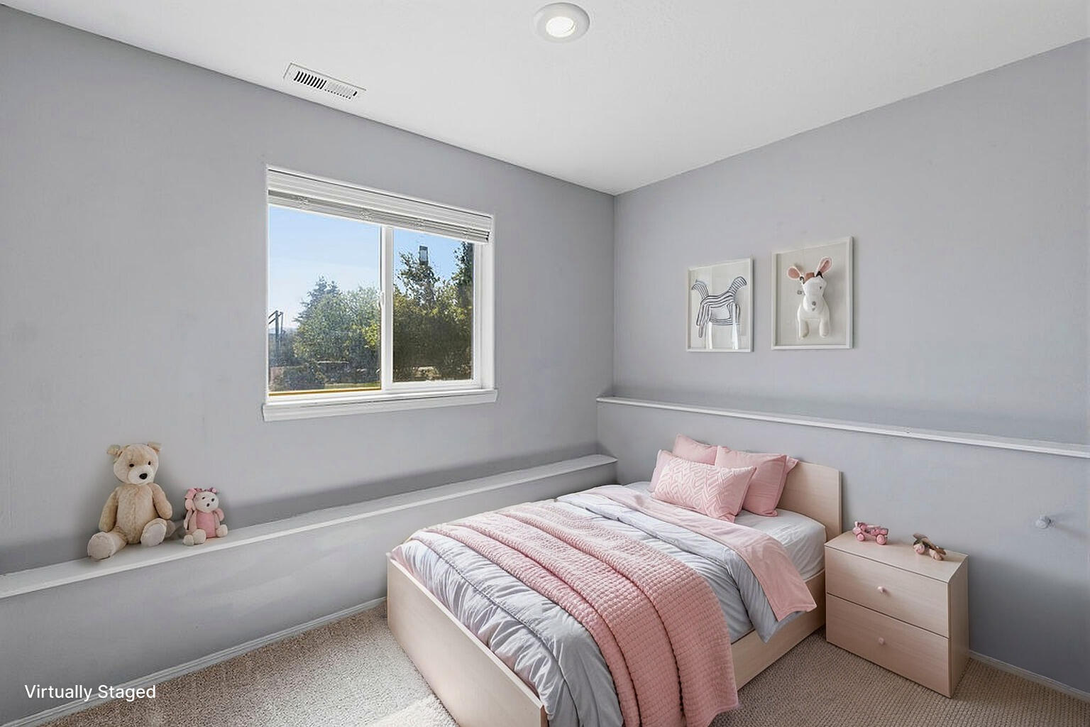 2979 Northeast Sugar Pine Road Prineville, OR 97754 - Photo 15 of 31 a bedroom with a bed and a window