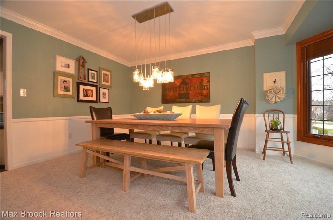 448 Shellbourne Drive Rochester, MI 48309 - Photo 18 of 46 FORMAL DINING ROOM