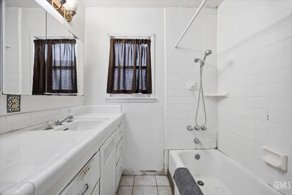 $265,000 | Undisclosed Address, Bakersfield, CA 93304