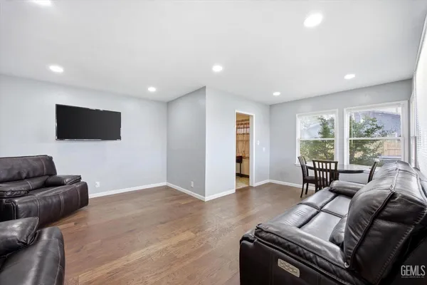 $265,000 | Undisclosed Address, Bakersfield, CA 93304