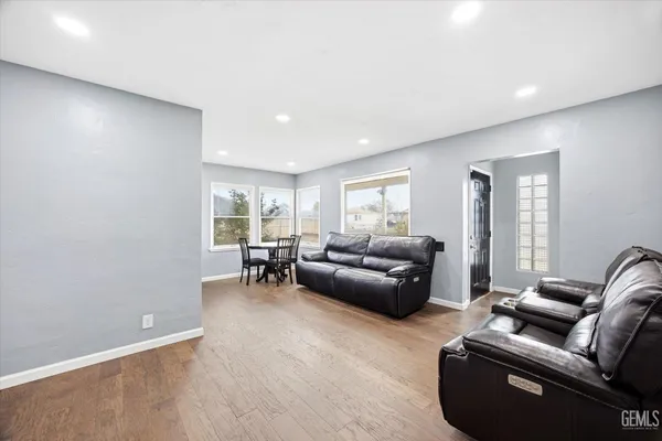 $265,000 | Undisclosed Address, Bakersfield, CA 93304