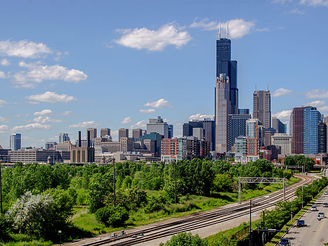 61 West 15th Street, Unit 607 Chicago, IL 60605 - Photo 21 of 23 a city view with tall buildings