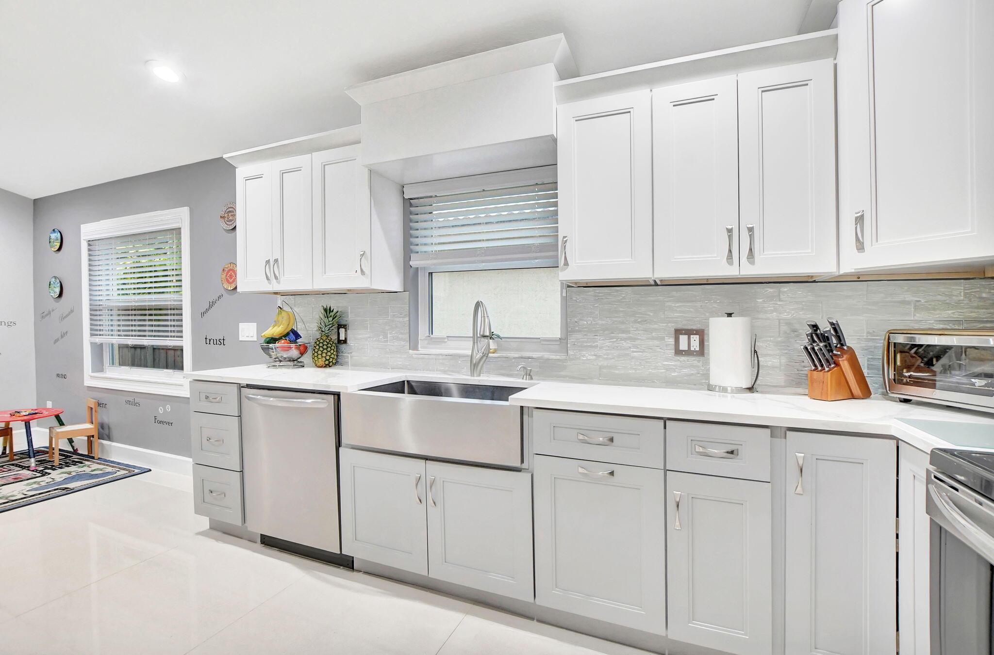22687 Royal Crown Terrace East Boca Raton, FL 33433 - Photo 11 of 38 11-web-or-mls-DSC_2566