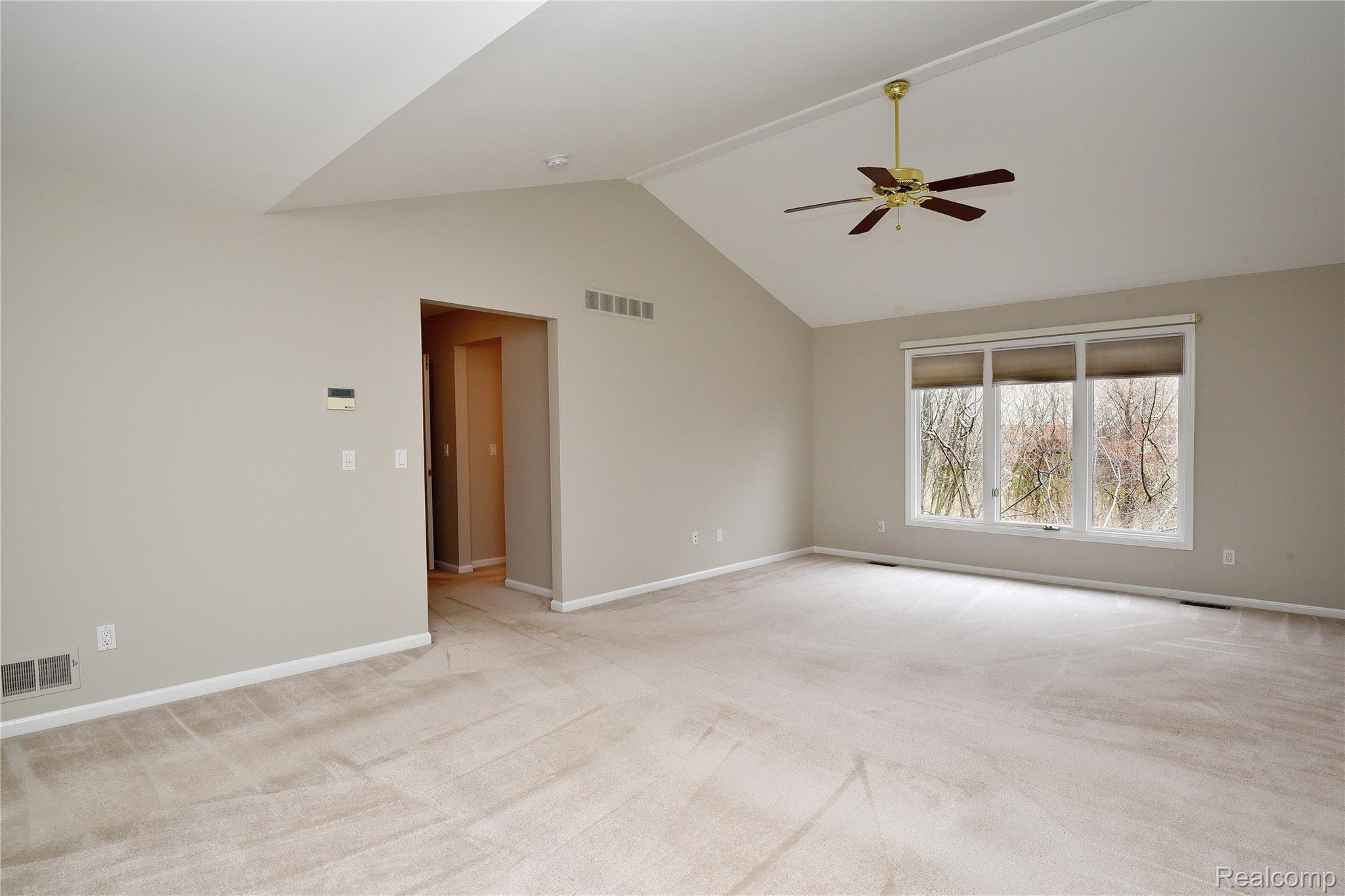 1093 Bloomview Circle Rochester, MI 48307 - Photo 26 of 41 1093 Bloomview_26.JPG