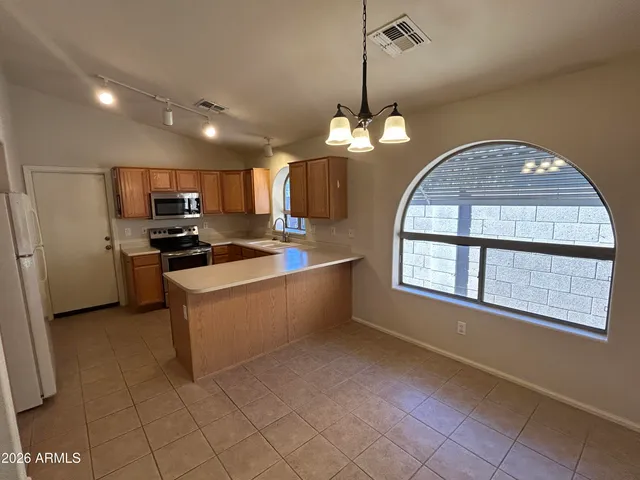 $1,900 | 15948 West Latham Street, Goodyear, AZ 85338