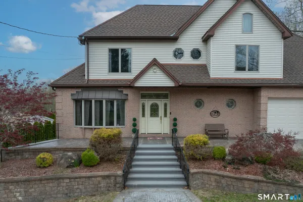 $775,000 | 113 Pinnacle Road, Plainville, CT 06062