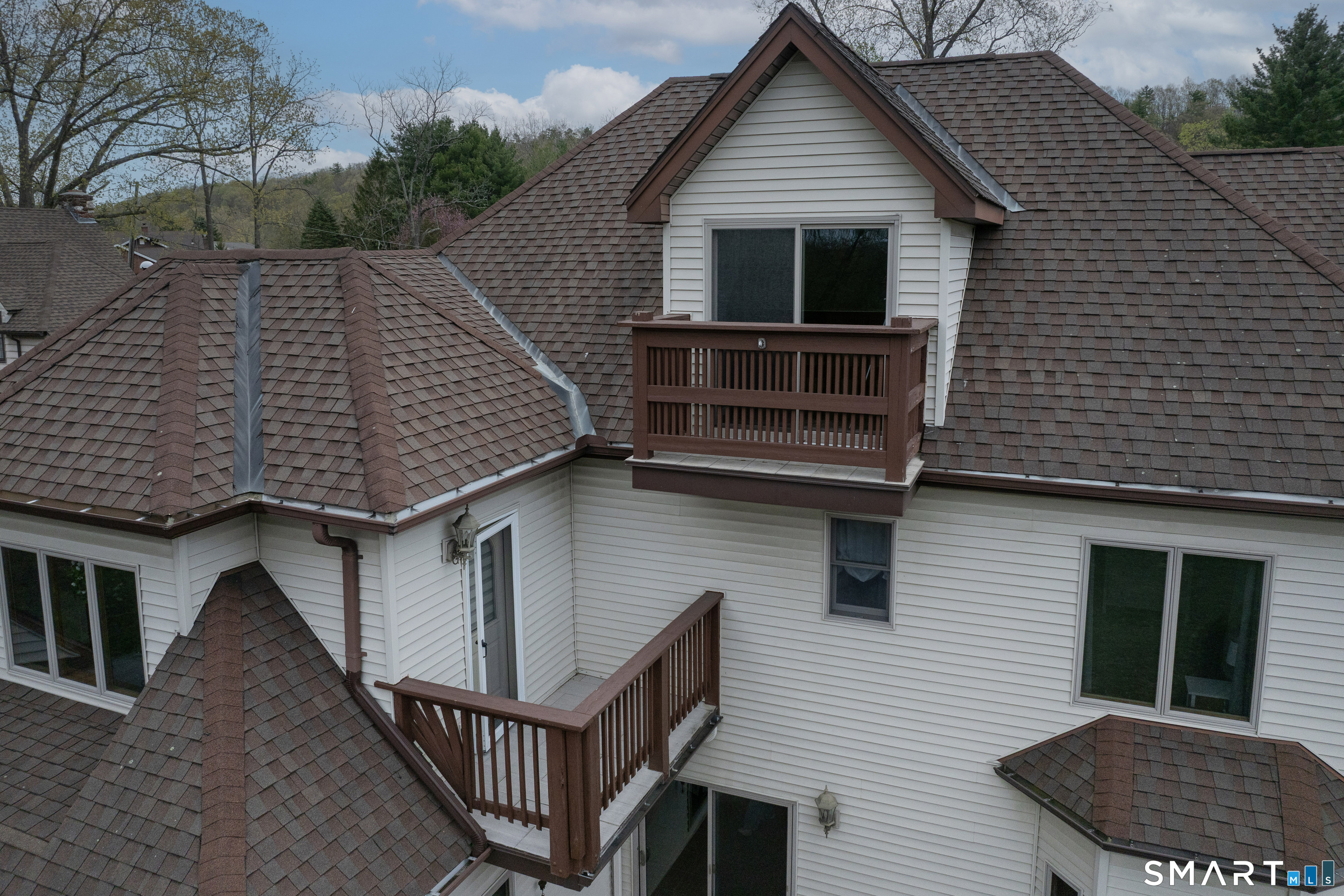 113 Pinnacle Road Plainville, CT 06062 - Photo 35 of 36 Bird's Eye View of the Balconies