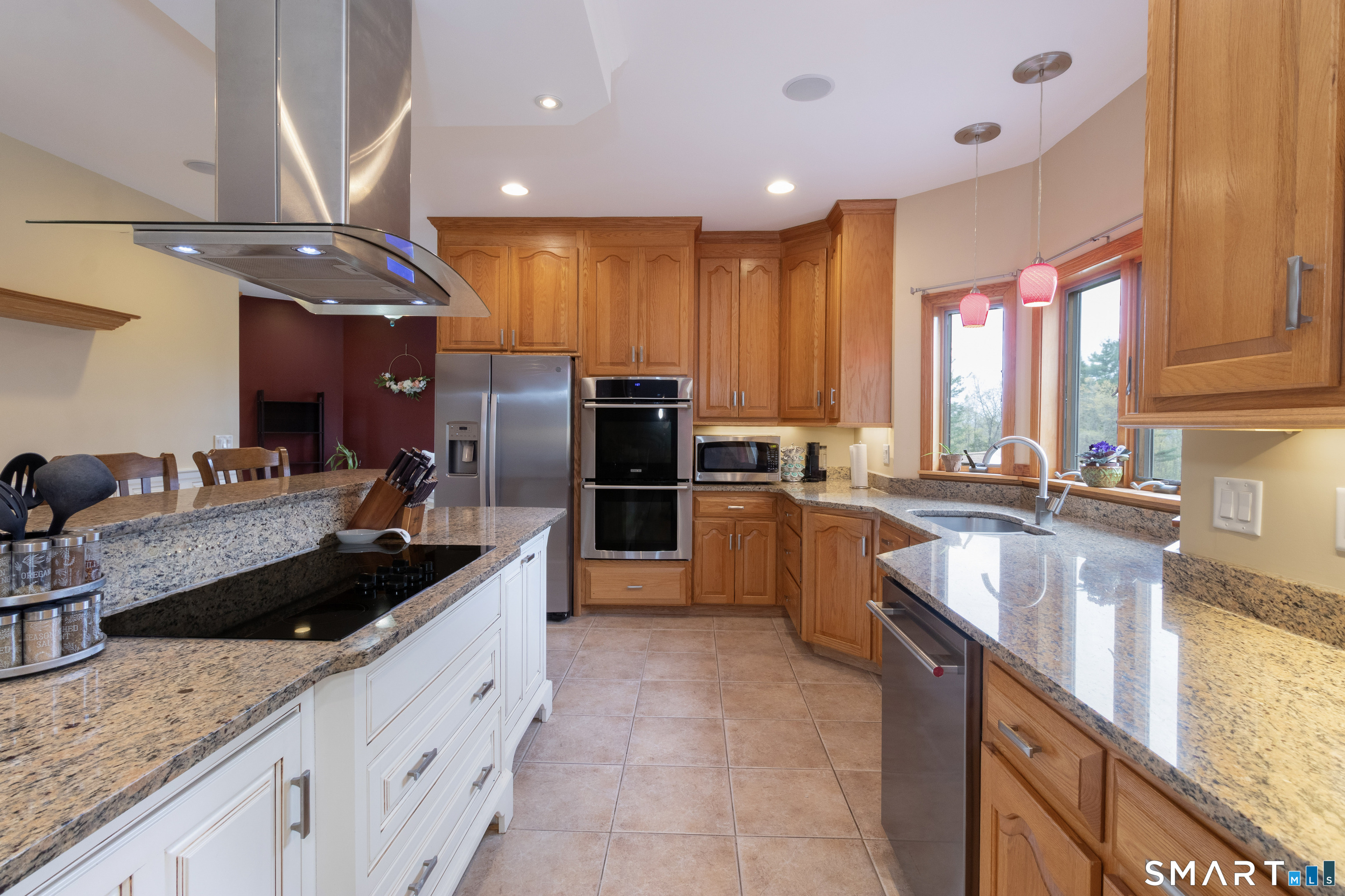 113 Pinnacle Road Plainville, CT 06062 - Photo 8 of 36