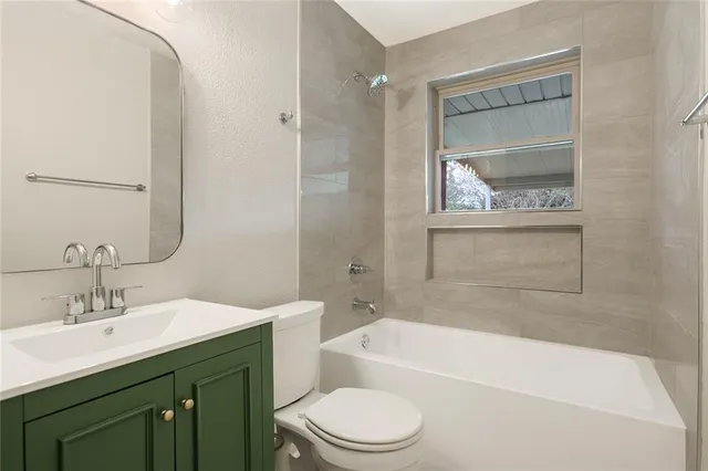 $1,900 | 2341 Minnesota Avenue, Metairie, LA 70003