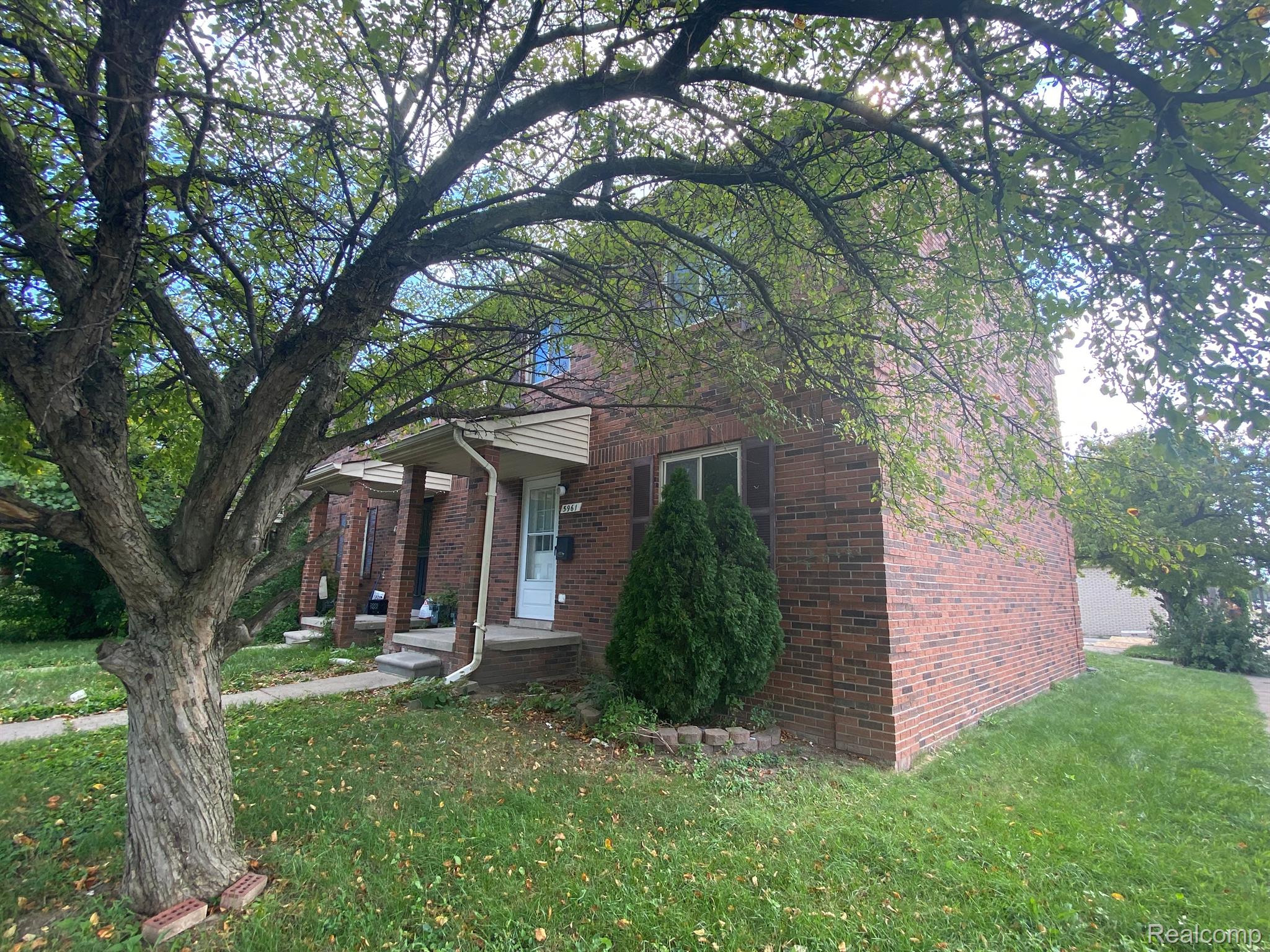5961 Miller Road Dearborn, MI 48126 - Photo 4 of 19 Gallery Image 4