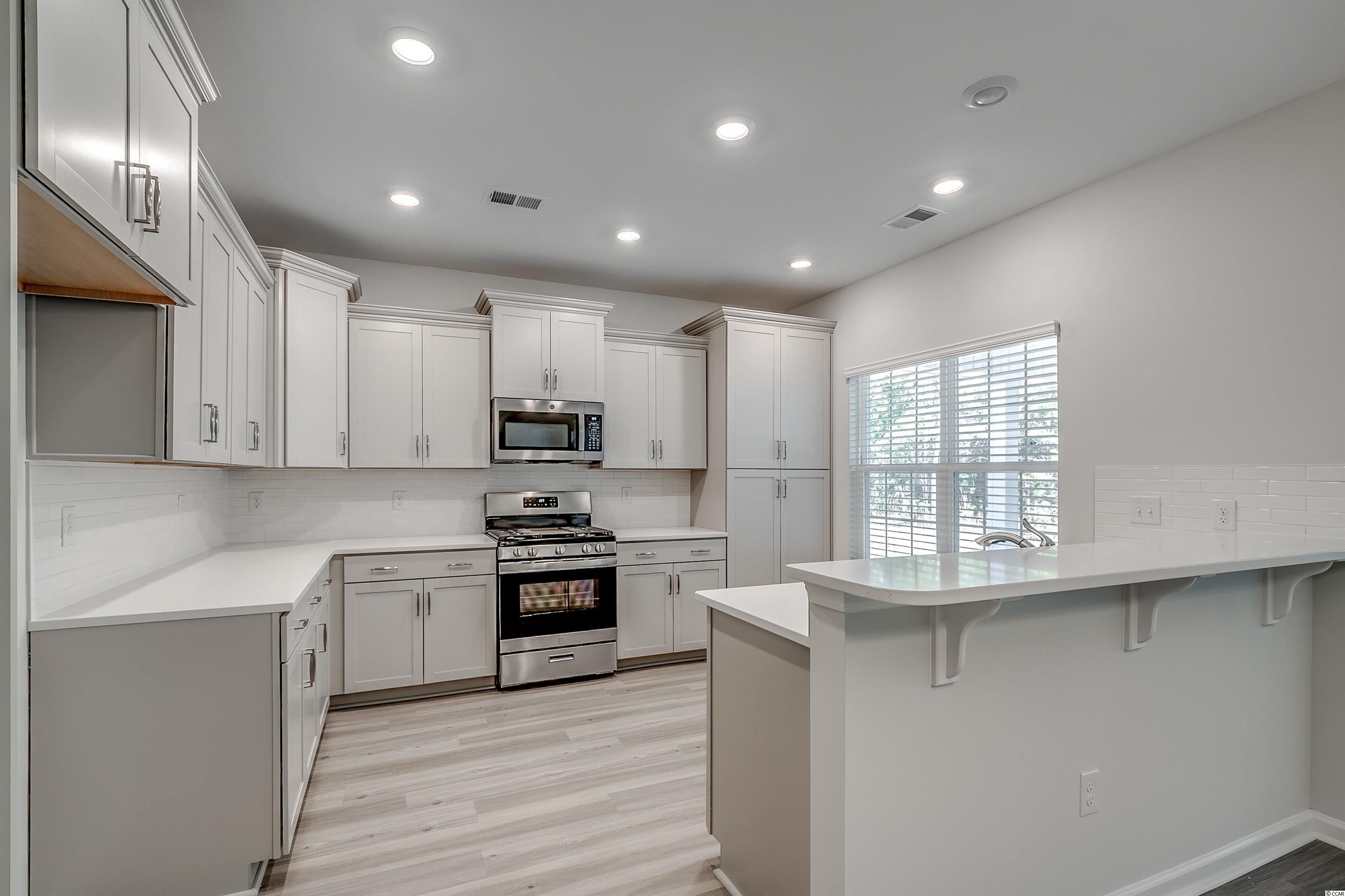 525 Canborough Lane Murrells Inlet, SC 29576 - Photo 16 of 40 Gallery Image 16