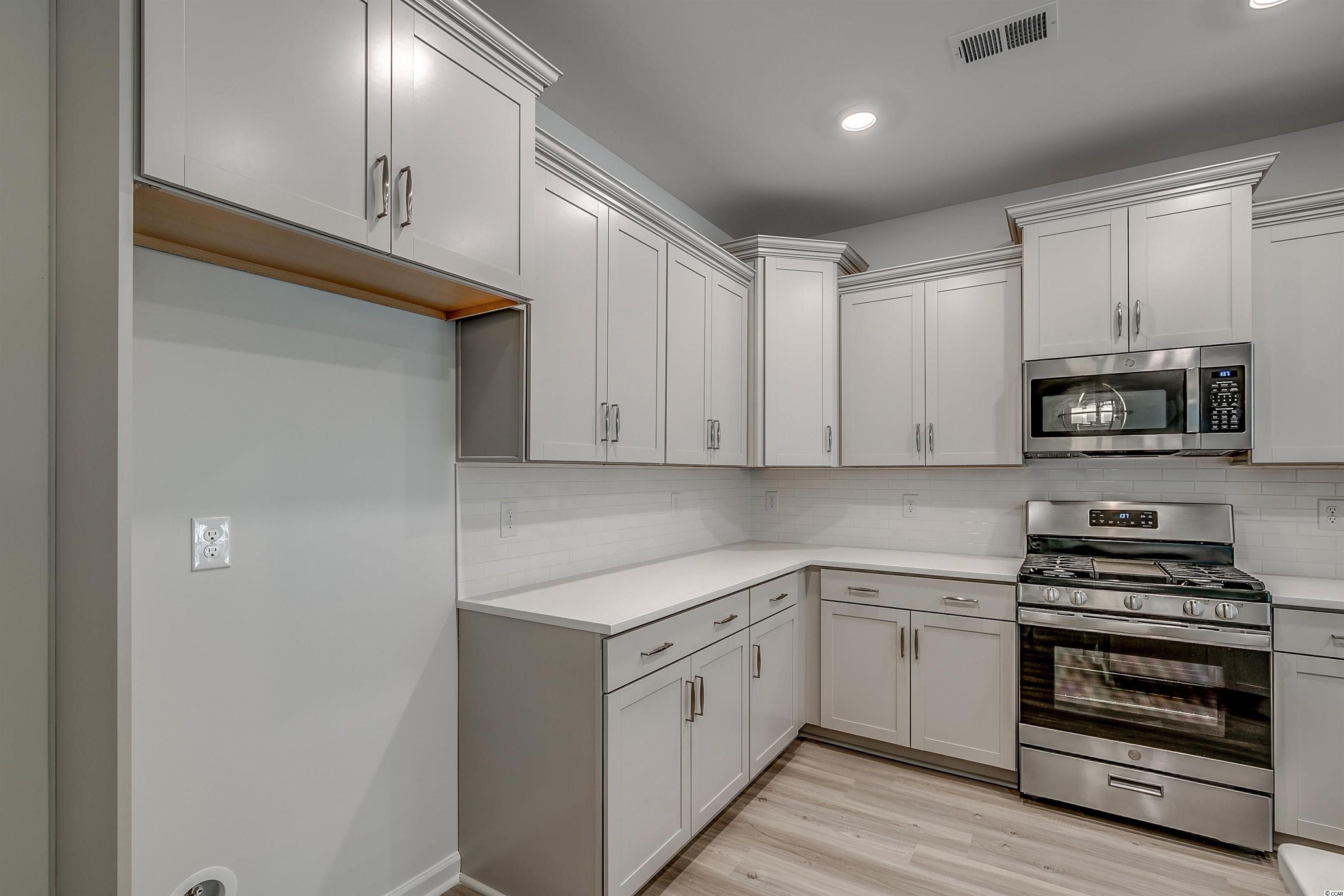 525 Canborough Lane Murrells Inlet, SC 29576 - Photo 17 of 40 Gallery Image 17