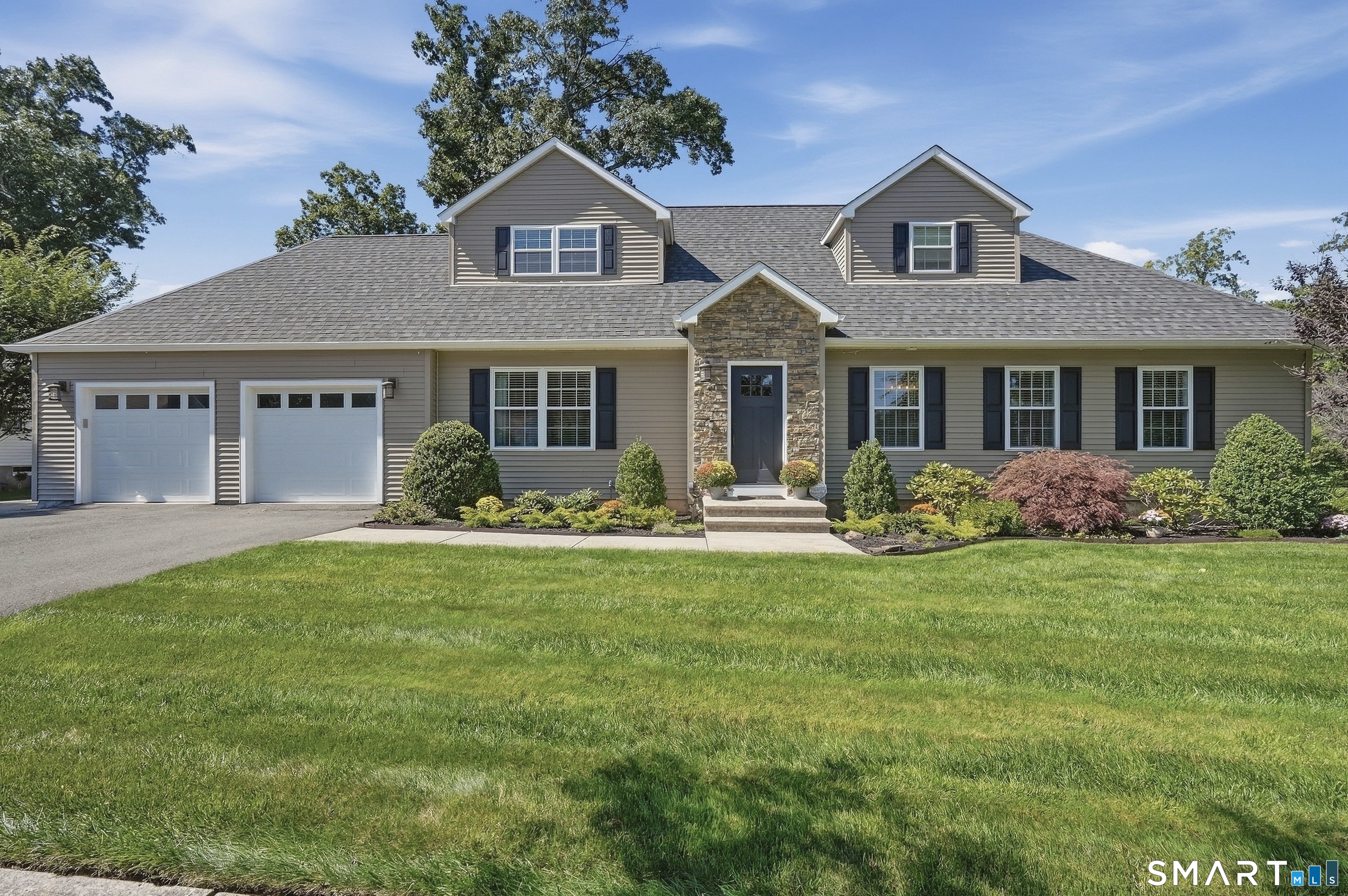 104 Sperry Lane Meriden, CT 06451 - Photo 1 of 39 Gallery Image 1