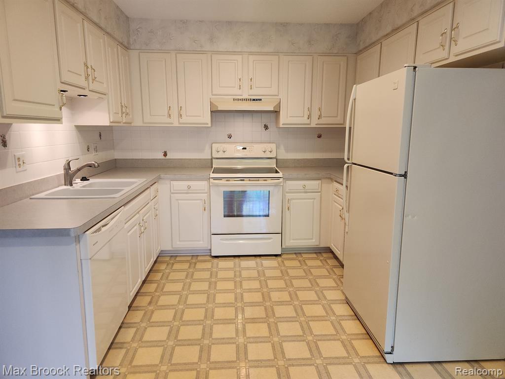 1908 Christy Court Rochester Hills, MI 48309 - Photo 11 of 23 Gallery Image 11