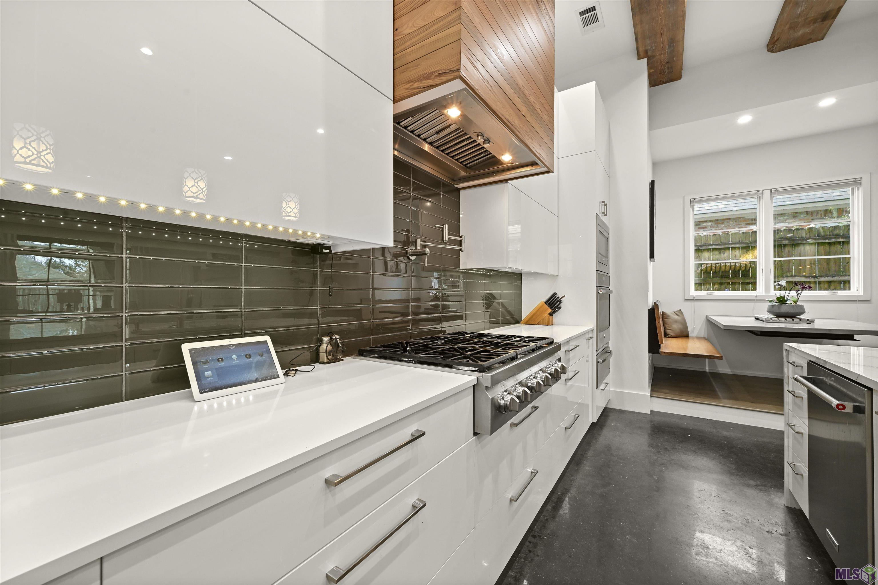 9339 Pieta Lane Baton Rouge, LA 70809 - Photo 5 of 52