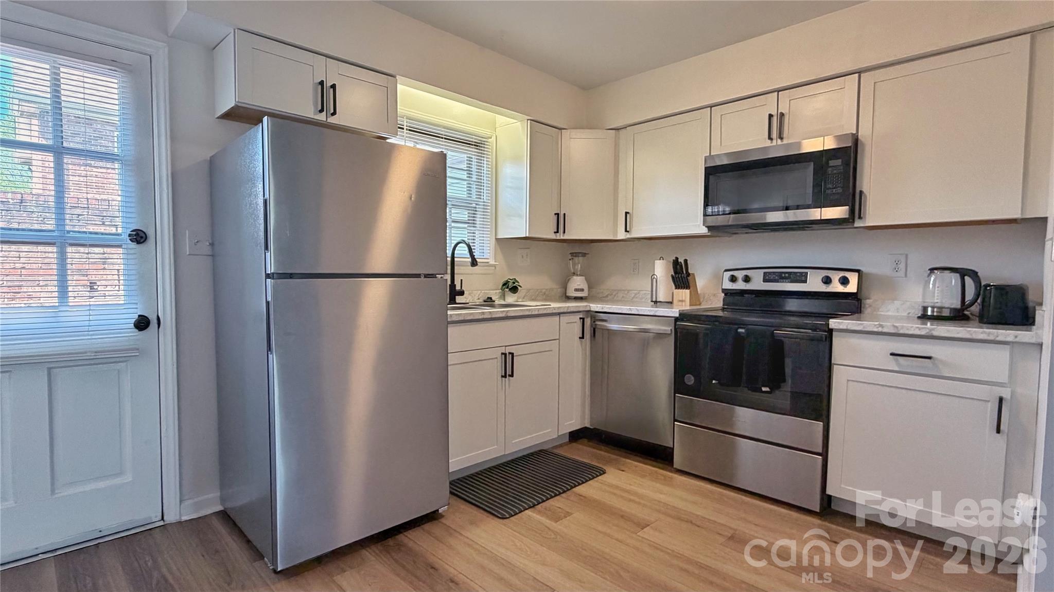 6314 Old Pineville Road, Unit B Charlotte, NC 28217 - Photo 6 of 12