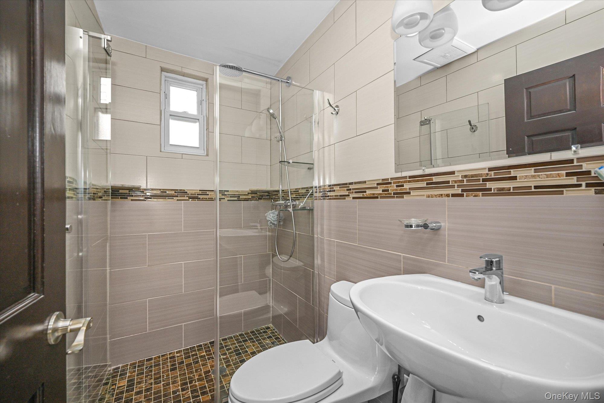 85-16 Abingdon Road Queens, NY 11415 - Photo 16 of 22