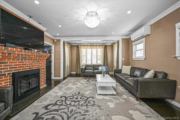 $6,800 | 85-16 Abingdon Road | Kew Gardens