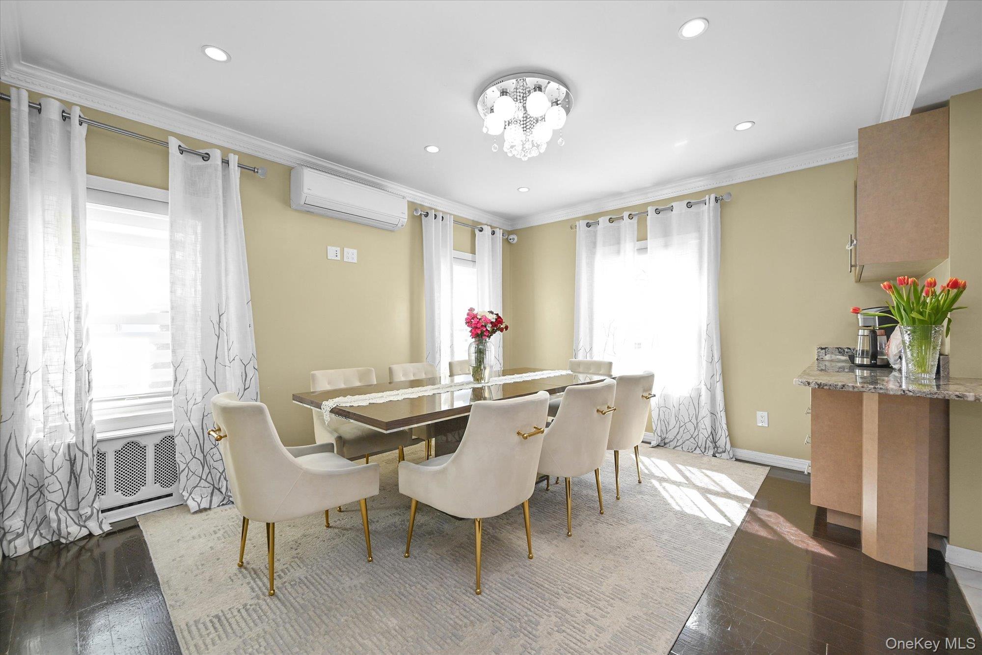 85-16 Abingdon Road Queens, NY 11415 - Photo 5 of 22