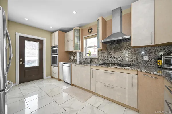 $6,800 | 85-16 Abingdon Road | Kew Gardens