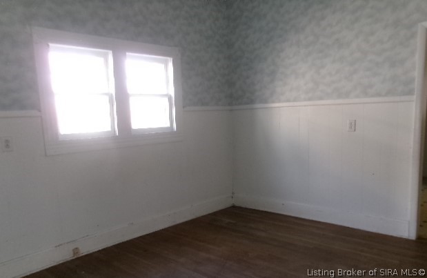 1022 Lincoln Avenue Bedford, IN 47421 - Photo 11 of 16