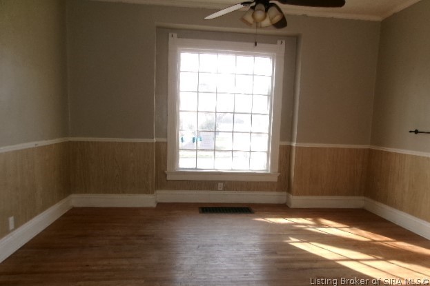 1022 Lincoln Avenue Bedford, IN 47421 - Photo 9 of 16