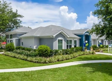 901 Fm 517 Road West, Unit 422 Dickinson, TX 77539 - Photo 5 of 26 $750 off of move in cost on select units
