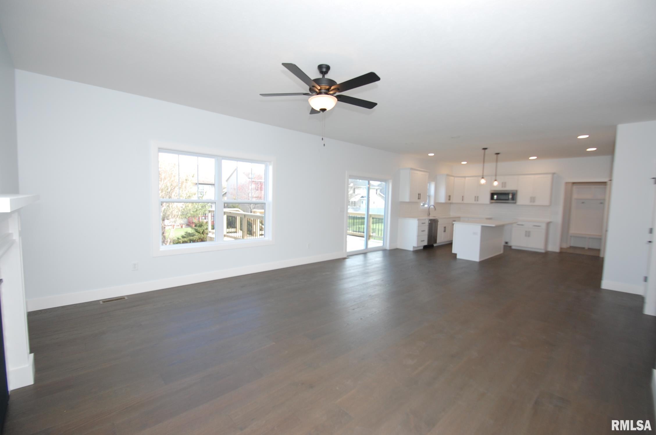 3909 West Crimson Road Dunlap, IL 61525 - Photo 8 of 36 Gallery Image 8