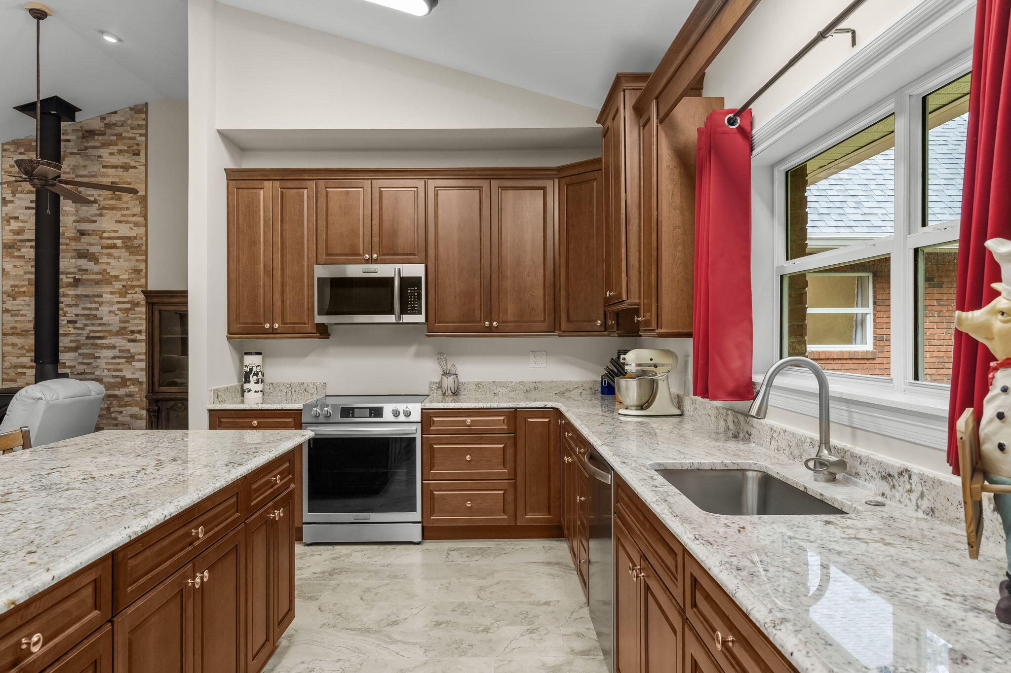 13935 Blue Springs Road Youngstown, FL 32466 - Photo 13 of 142 13-web-or-mls-HOUSE-21