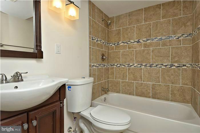 1907 Ridge Place Southeast Washington, DC 20020 - Photo 7 of 13 Bath