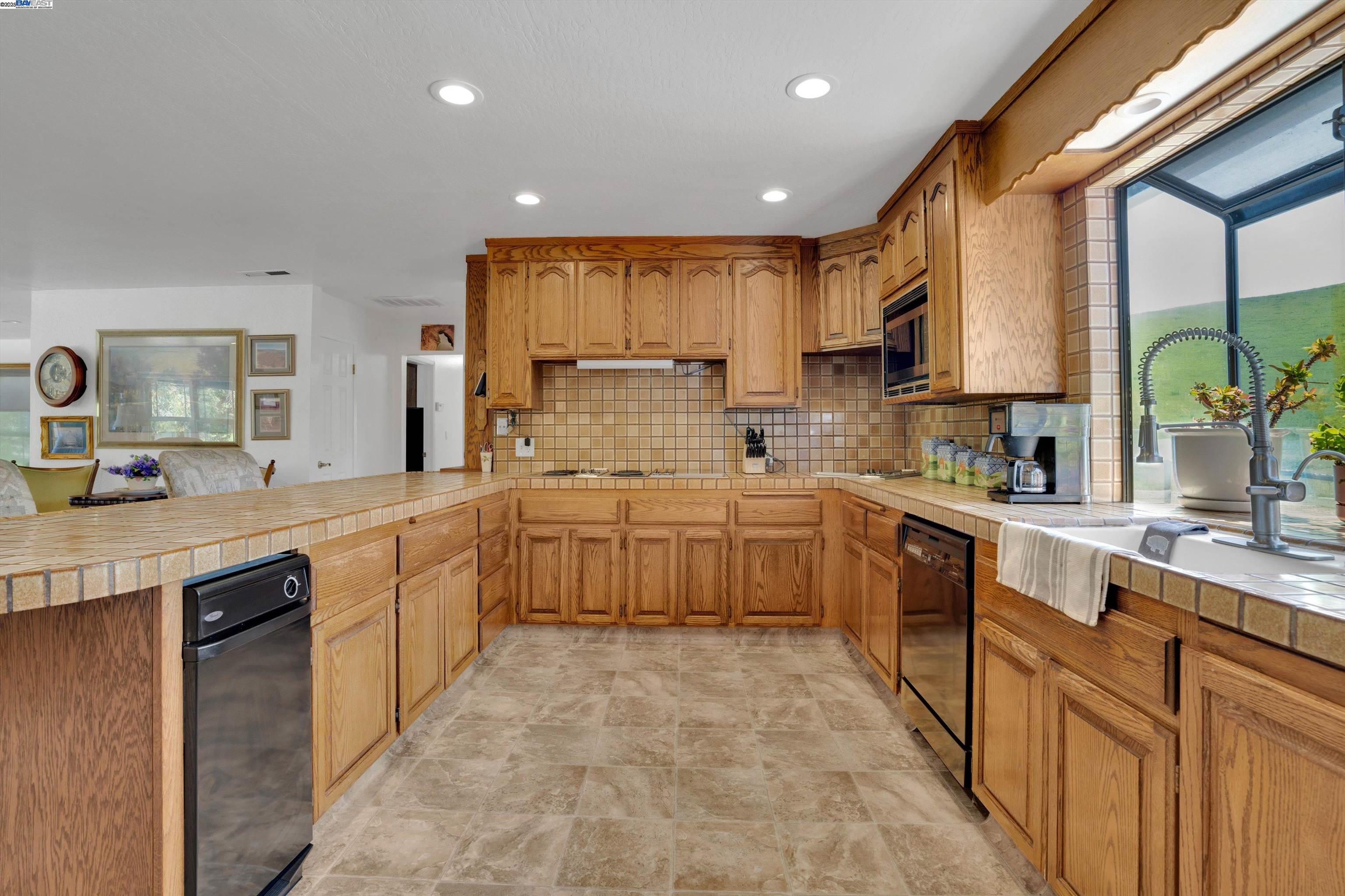 7033 Collier Canyon Road Livermore, CA 94551 - Photo 17 of 50