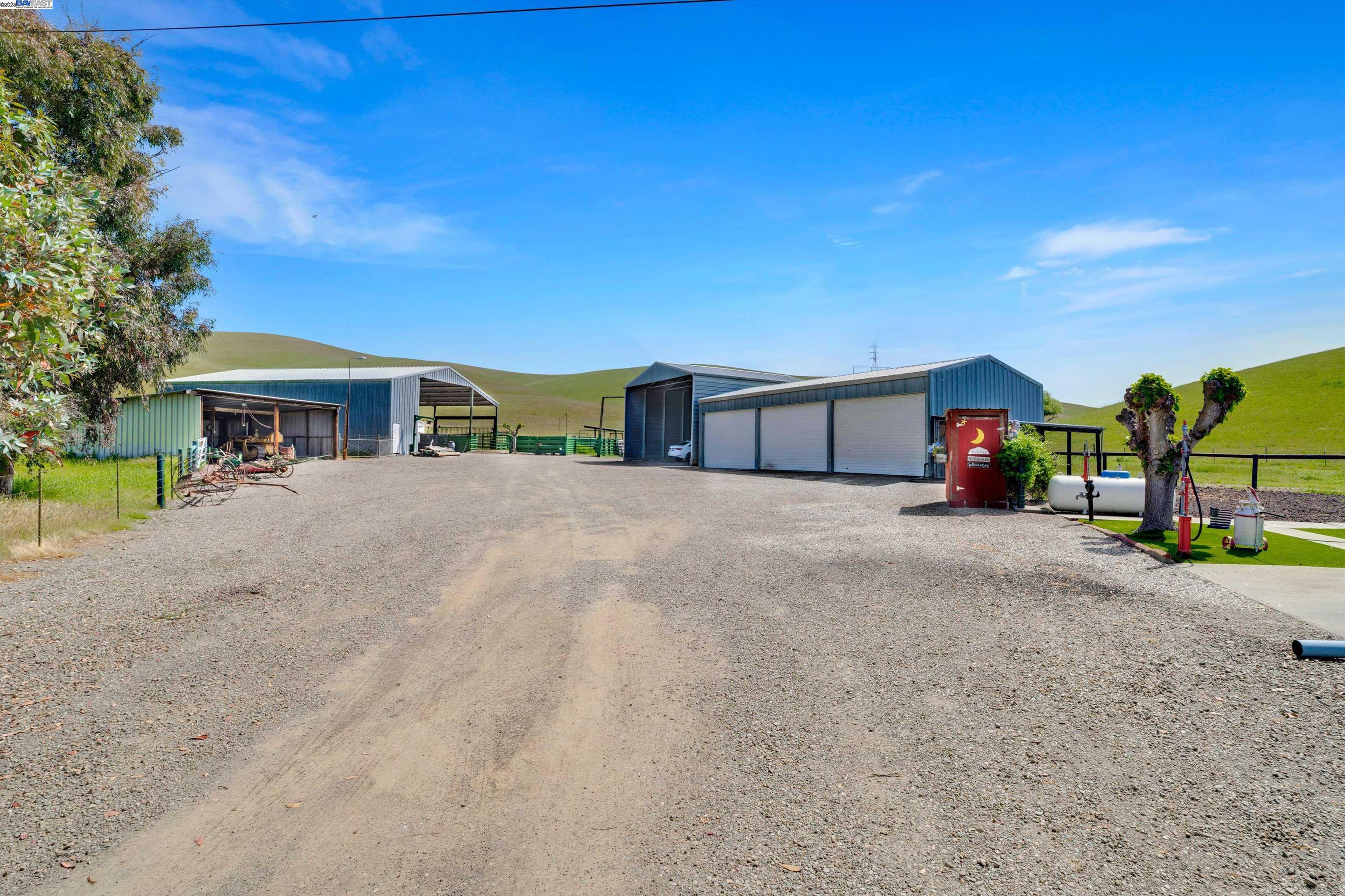 7033 Collier Canyon Road Livermore, CA 94551 - Photo 37 of 50