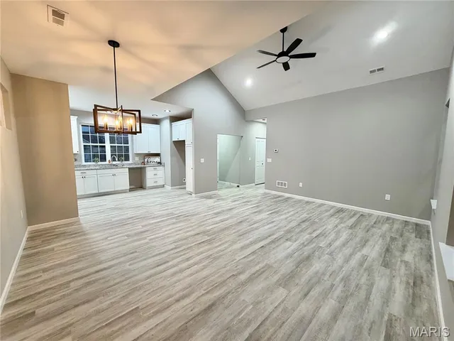 $291,500 | 207 Jimmy H Drive, Jonesburg, MO 63351