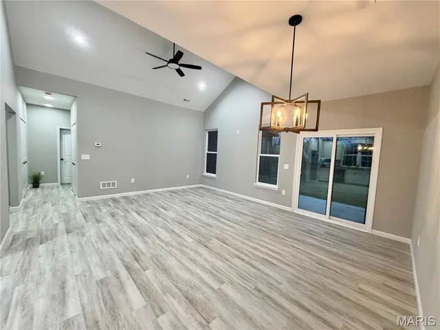 $291,500 | 207 Jimmy H Drive, Jonesburg, MO 63351