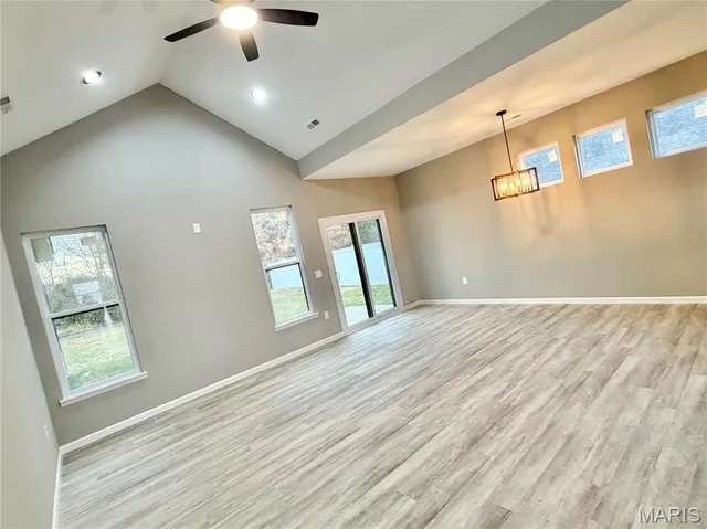 $291,500 | 207 Jimmy H Drive, Jonesburg, MO 63351