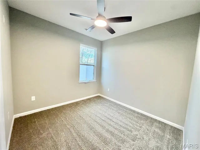 $291,500 | 207 Jimmy H Drive, Jonesburg, MO 63351